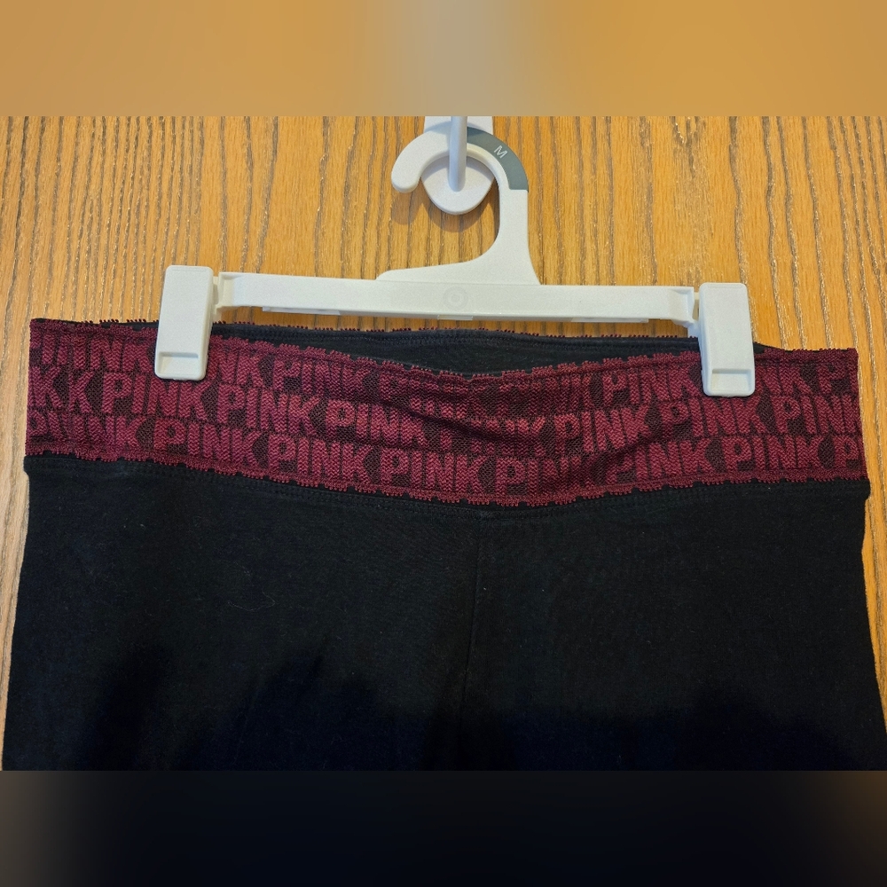 NEW VS Pink RETIRED Black Yoga Leggings, Burgundy Lace Logo Waistband, Small